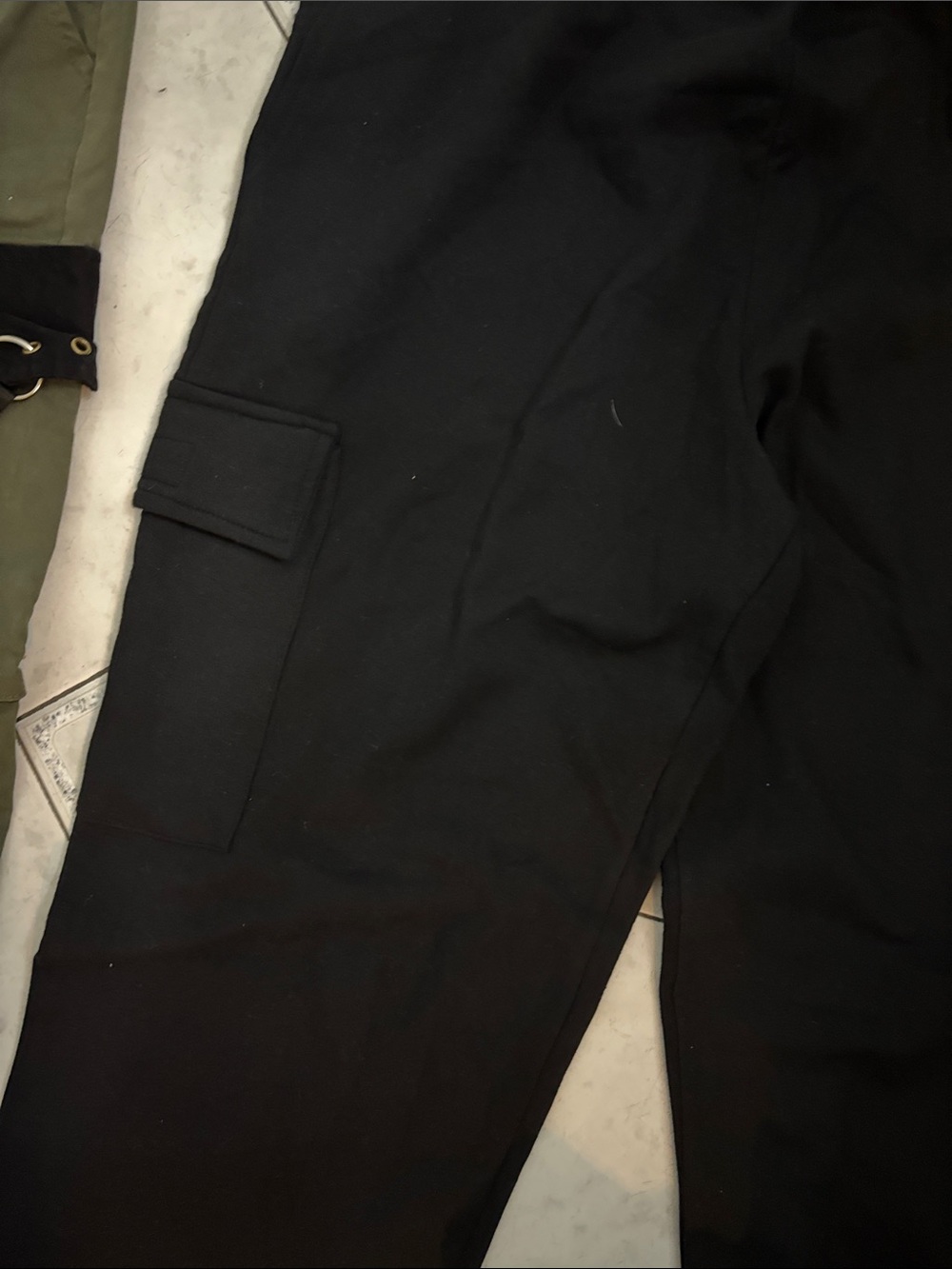 Men's Olive Green Cargo Jogger Cargo Sweat Pants - Utility Style - Picture 9 of 10
